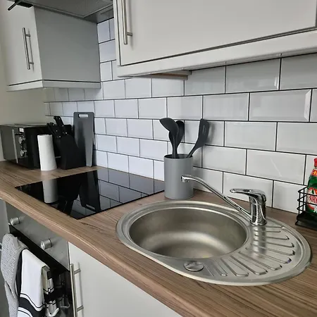 #2 Fully Refurbished Portsmouth Studio Apartment Exterior photo